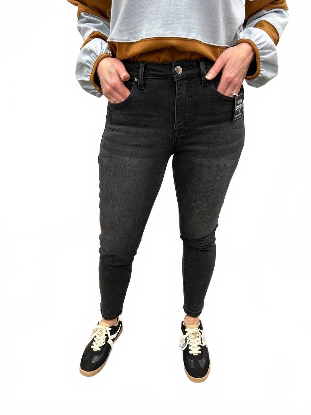 NEW RISEN tummy control mid rise crop skinny jeans in black